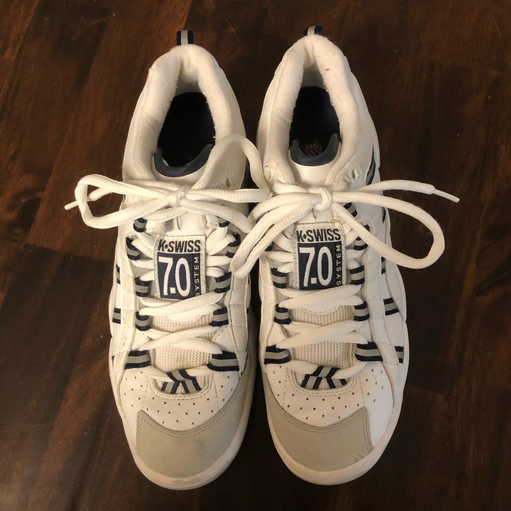 Women’s K Swiss tennis shoes